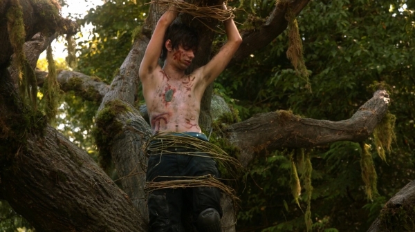 The 100 Season One Episode Two Earth Skills Captures-768
