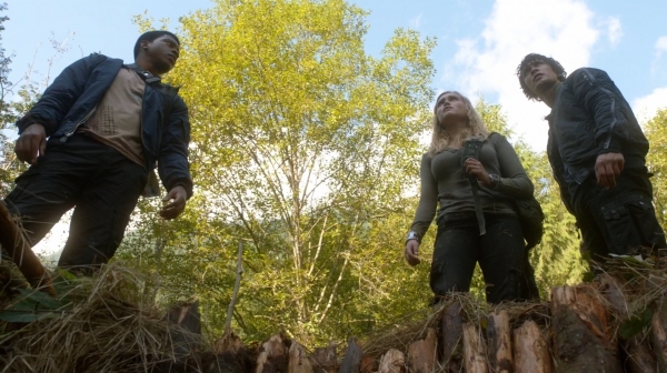 The 100 Season One Episode Two Earth Skills Captures-764
