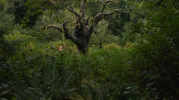 The 100 Season One Episode Two Earth Skills Captures-515

