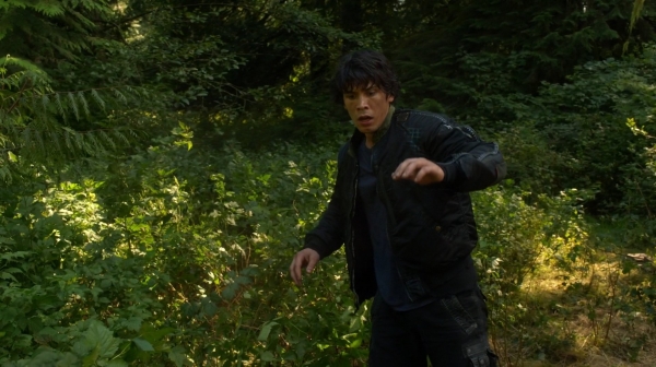 The 100 Season One Episode Two Earth Skills Captures-467
