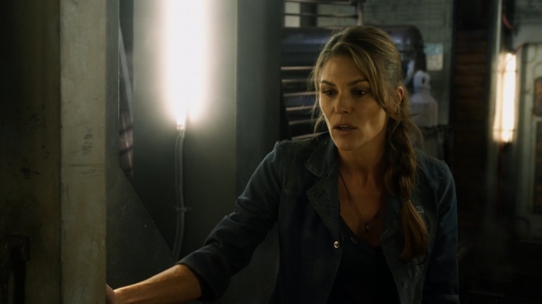 The 100 Season One Episode Two Earth Skills Captures-432

