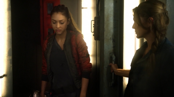 The 100 Season One Episode Two Earth Skills Captures-428
