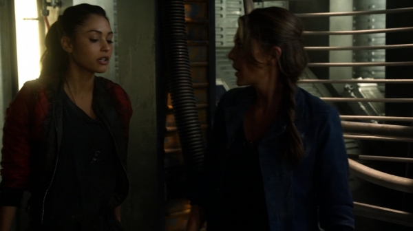 The 100 Season One Episode Two Earth Skills Captures-421
