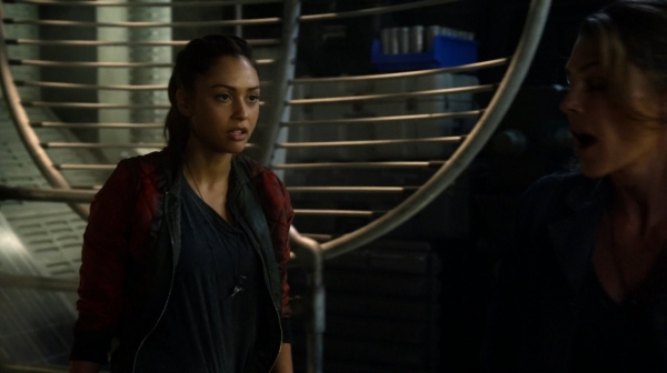 The 100 Season One Episode Two Earth Skills Captures-417

