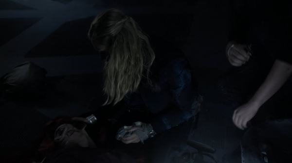 The 100 Season One Episode Two Earth Skills Captures-214
