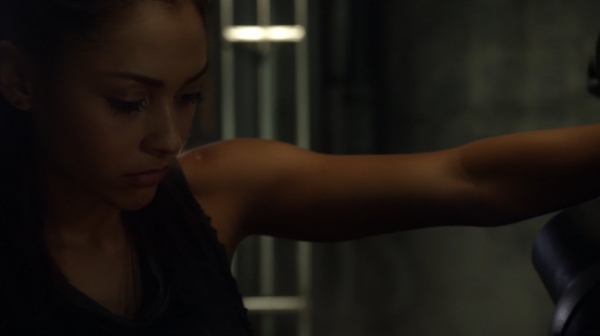 The 100 Season One Episode Two Earth Skills Captures-187

