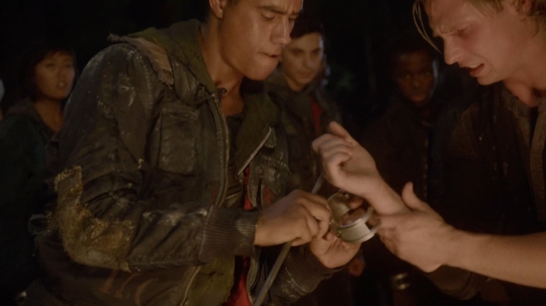 The 100 Season One Episode Two Earth Skills Captures-165
