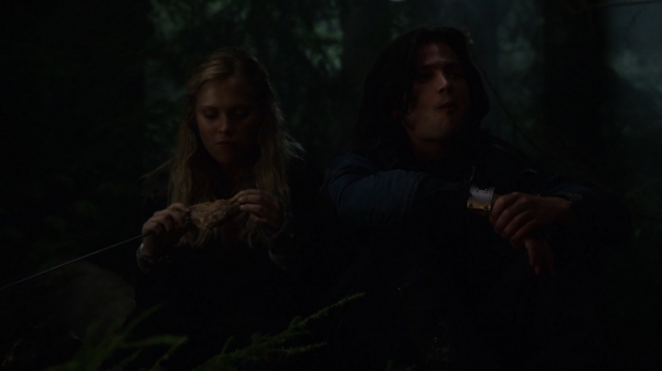 The 100 Season One Episode Two Earth Skills Captures-27
