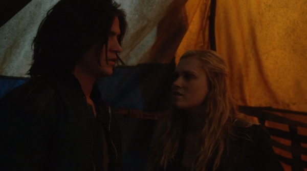 Twilights Last Gleaming The 100 Season One Episode Five-1071
