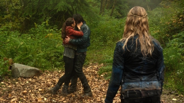 Twilights Last Gleaming The 100 Season One Episode Five-836
