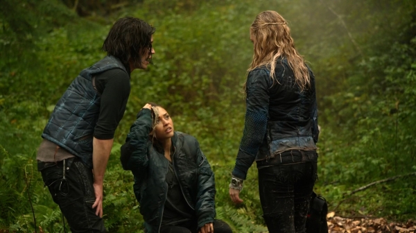 Twilights Last Gleaming The 100 Season One Episode Five-798
