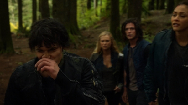 Twilights Last Gleaming The 100 Season One Episode Five-636
