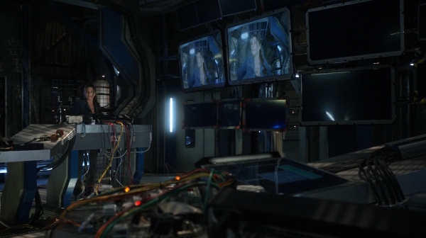 Twilights Last Gleaming The 100 Season One Episode Five-549
