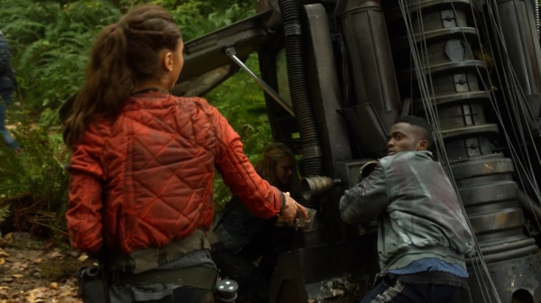 Twilights Last Gleaming The 100 Season One Episode Five-407
