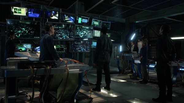 Twilights Last Gleaming The 100 Season One Episode Five
