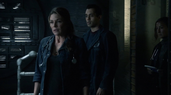 Twilights Last Gleaming The 100 Season One Episode Five-124
