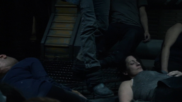 Twilights Last Gleaming The 100 Season One Episode Five-112
