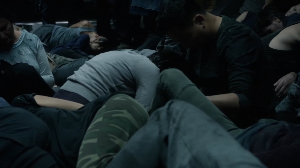 Twilights Last Gleaming The 100 Season One Episode Five-107
