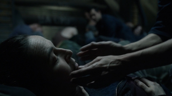Twilights Last Gleaming The 100 Season One Episode Five-103
