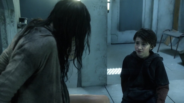 The 100 His Sisters Keeper Season One Episode Six-1407
