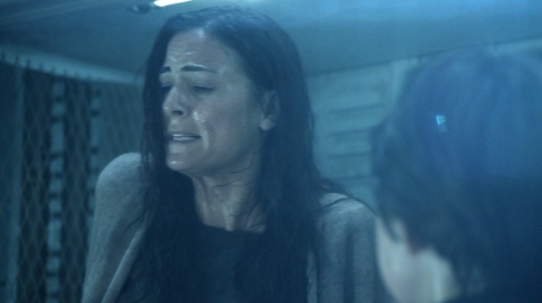 The 100 His Sisters Keeper Season One Episode Six-1393
