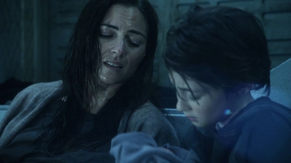 The 100 His Sisters Keeper Season One Episode Six-1374
