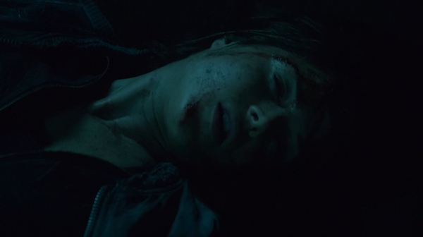 The 100 His Sisters Keeper Season One Episode Six-1288
