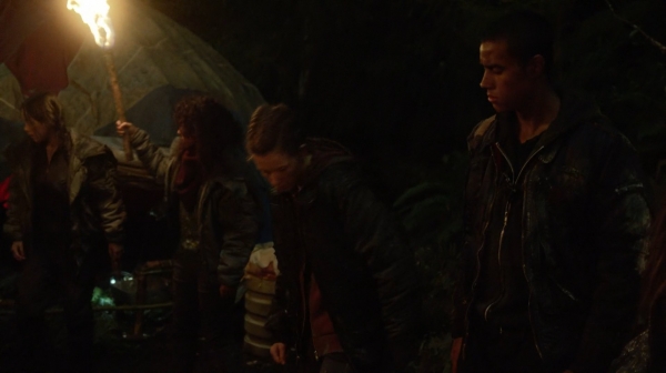 The 100 His Sisters Keeper Season One Episode Six-1254
