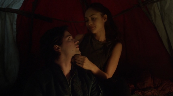 The 100 His Sisters Keeper Season One Episode Six-1221
