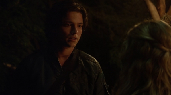 The 100 His Sisters Keeper Season One Episode Six-1216
