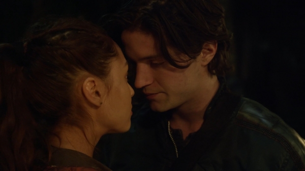 The 100 His Sisters Keeper Season One Episode Six-1127

