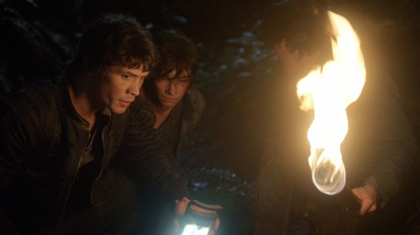The 100 His Sisters Keeper Season One Episode Six-1002
