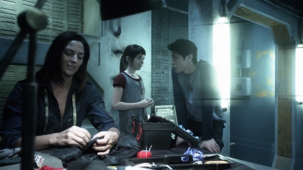 The 100 His Sisters Keeper Season One Episode Six-926
