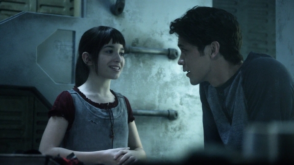The 100 His Sisters Keeper Season One Episode Six-925
