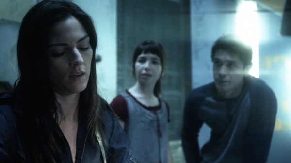 The 100 His Sisters Keeper Season One Episode Six-919
