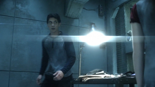 The 100 His Sisters Keeper Season One Episode Six-909
