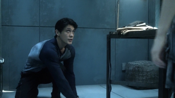 The 100 His Sisters Keeper Season One Episode Six-908
