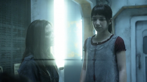The 100 His Sisters Keeper Season One Episode Six-905
