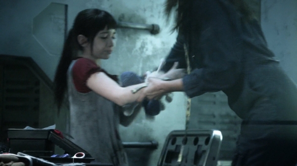 The 100 His Sisters Keeper Season One Episode Six-889
