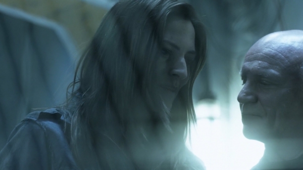 The 100 His Sisters Keeper Season One Episode Six-865
