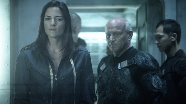 The 100 His Sisters Keeper Season One Episode Six-839
