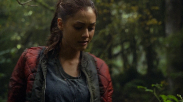The 100 His Sisters Keeper Season One Episode Six-806
