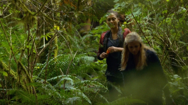 The 100 His Sisters Keeper Season One Episode Six-797
