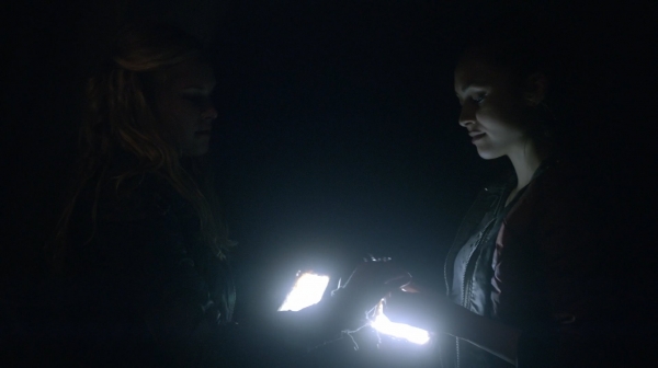 The 100 His Sisters Keeper Season One Episode Six-695
