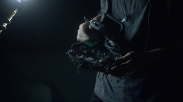 The 100 His Sisters Keeper Season One Episode Six-688
