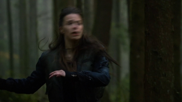 The 100 His Sisters Keeper Season One Episode Six-669
