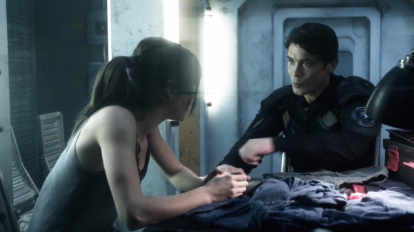 The 100 His Sisters Keeper Season One Episode Six-595
