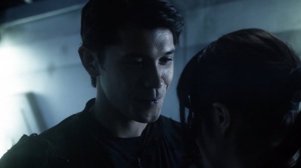 The 100 His Sisters Keeper Season One Episode Six-555
