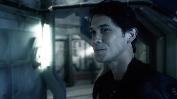 The 100 His Sisters Keeper Season One Episode Six-535

