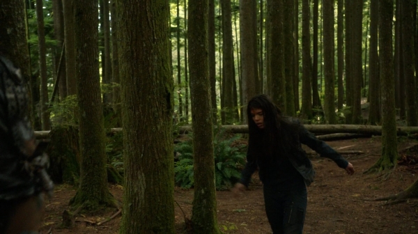 The 100 His Sisters Keeper Season One Episode Six-487
